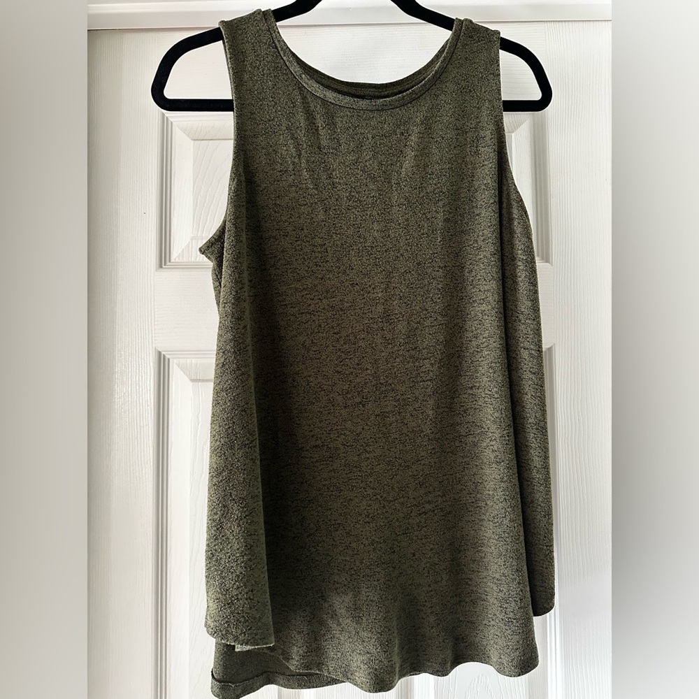 Old Navy Green Luxe Sleeveless Top